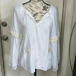 Sanctuary long sleeve white shirt with cream colored accents and tassels Small